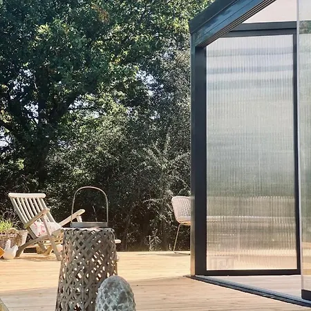 Campeggio Au Style Scandinave Et Son Bain Nordique