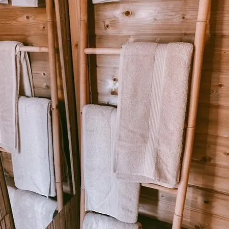 Au Style Scandinave Et Son Bain Nordique Kemping *