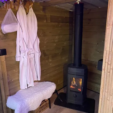 Campsite Au Style Scandinave Et Son Bain Nordique *